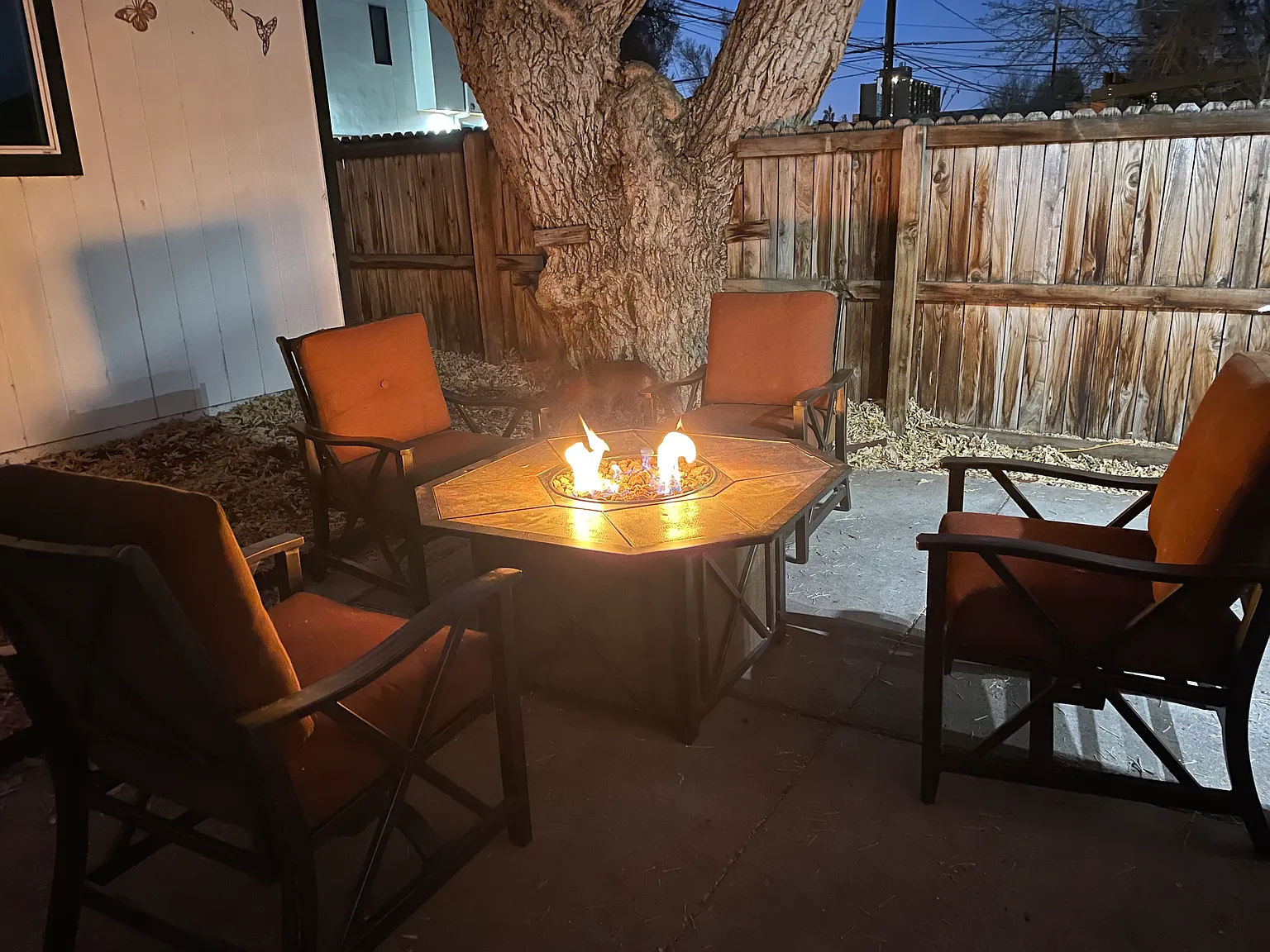 2 bed, 900 sqft, $2,850 — Photo 2