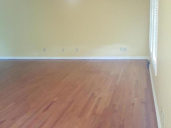 4th image of 3641 N Fountaincrest Dr