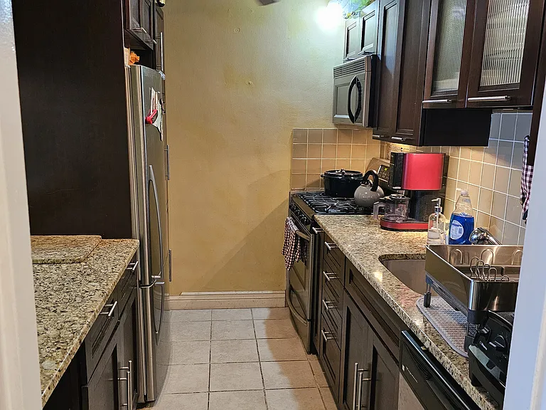8 Whittier Pl #5A — Photo 4