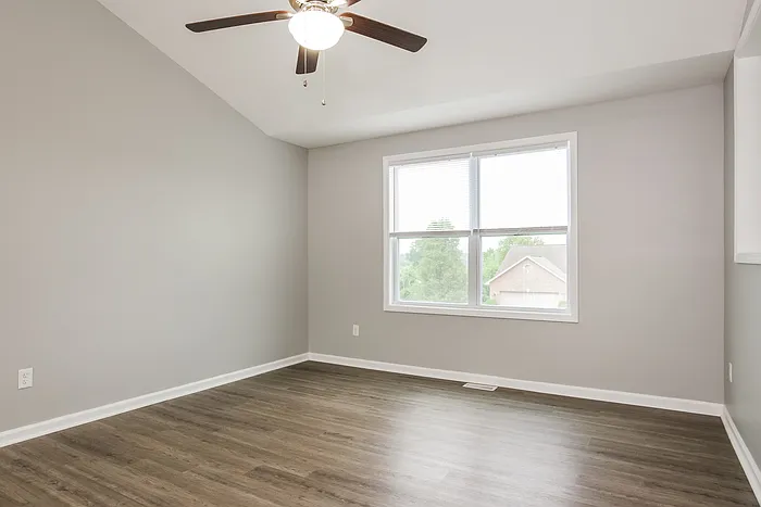 3 bed, 2.5 bath, 1600 sqft, $2,445 — Photo 4