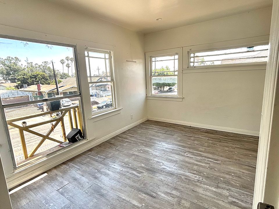 1st image of 2905 Van Buren Pl Unit 1
