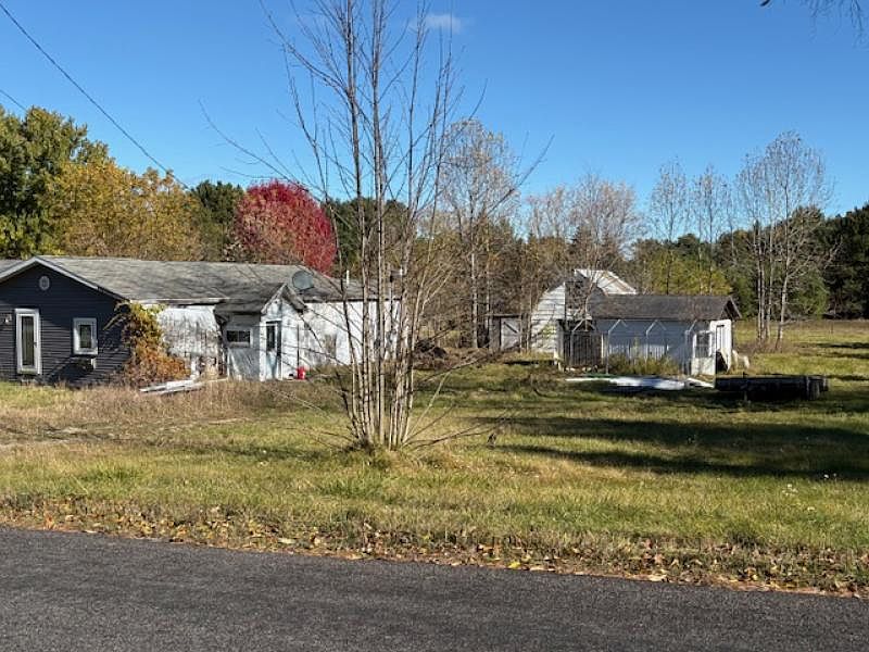 2nd image of 31 S Atchison Rd