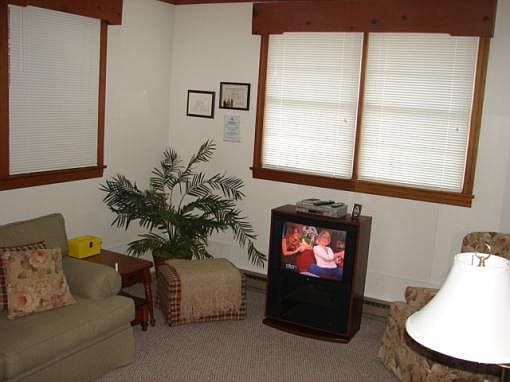 3rd image of 408 McKinley Dr