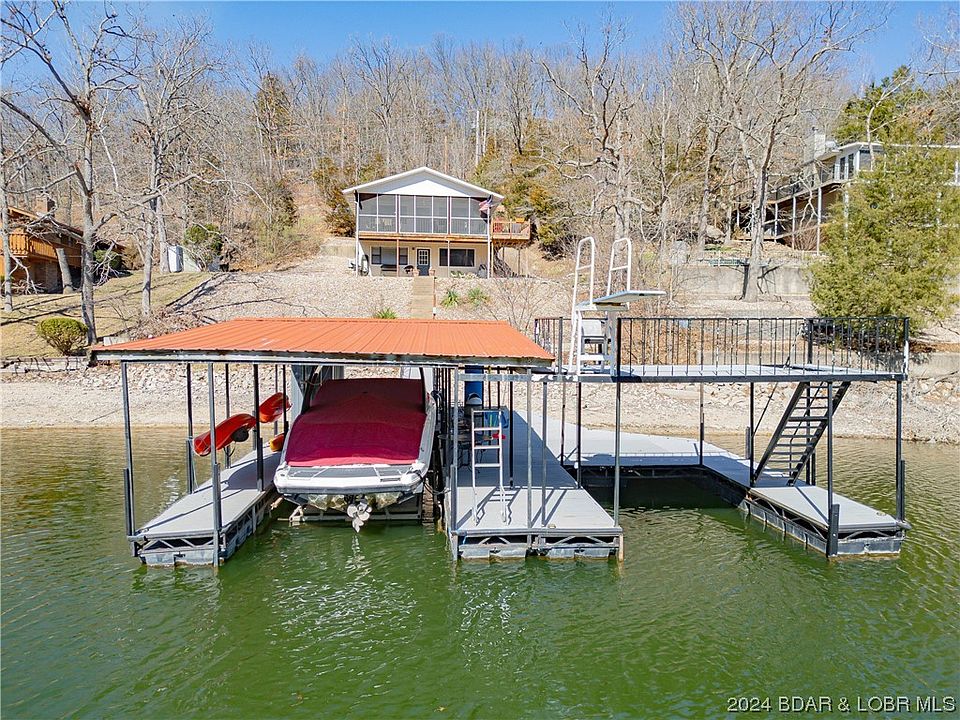 1st image of 132 Tulip Dr