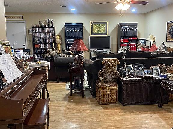 4th image of 4874 Dogwood Dr