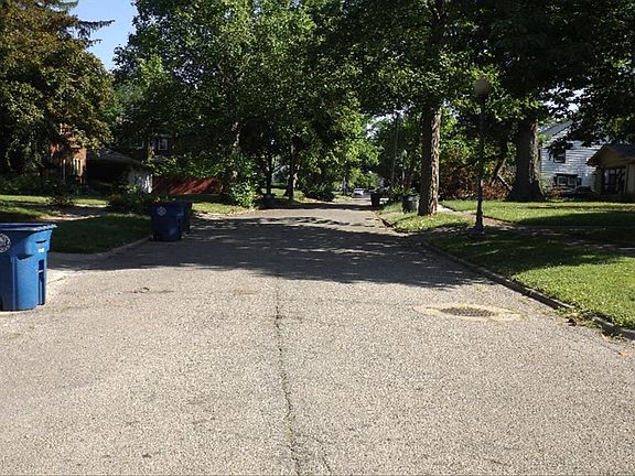 4th image of 1730 Auburn Ave