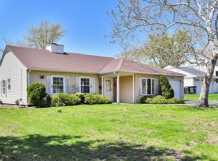 524 Elder Ln, Glenview, IL