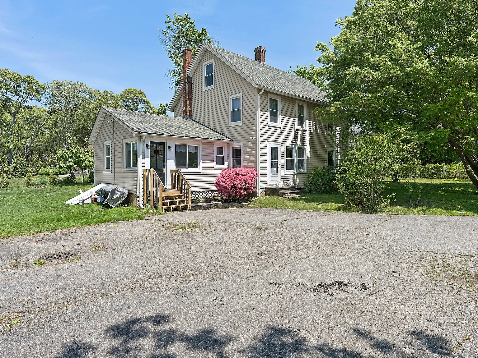 Southampton Year-Round Rental — Photo 1