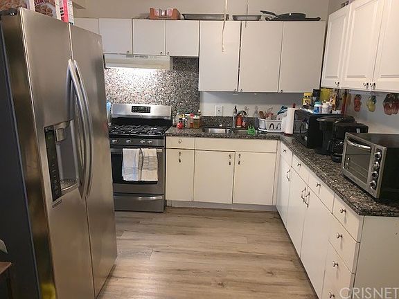 2nd image of 11823 Kittridge St