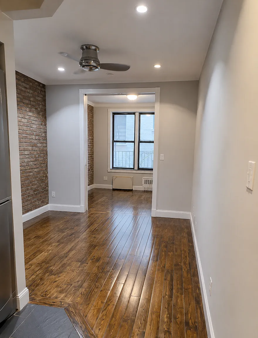209 East 25th Street — Photo 1