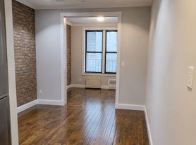 209 E 25th St, New York, NY