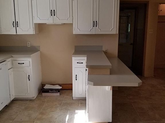 4th image of 4301 N Halstead St