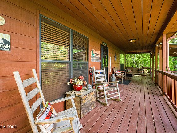 5th image of 3456 Bear Mountain Ln