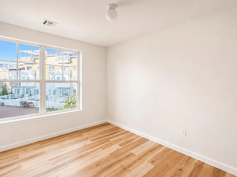 172 White Sands Way #B — Photo 7