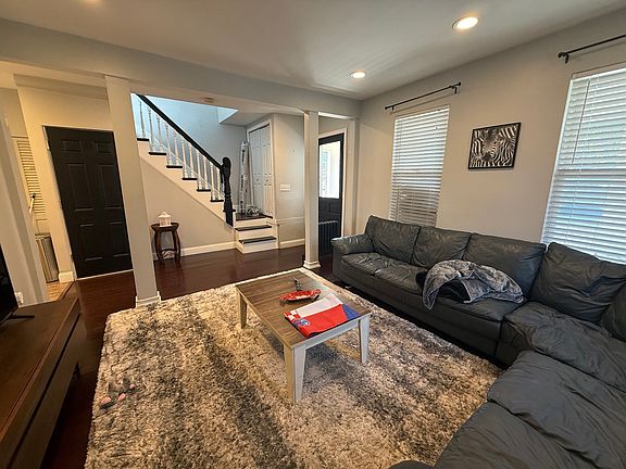 5th image of 68 Bellingham Ave #2