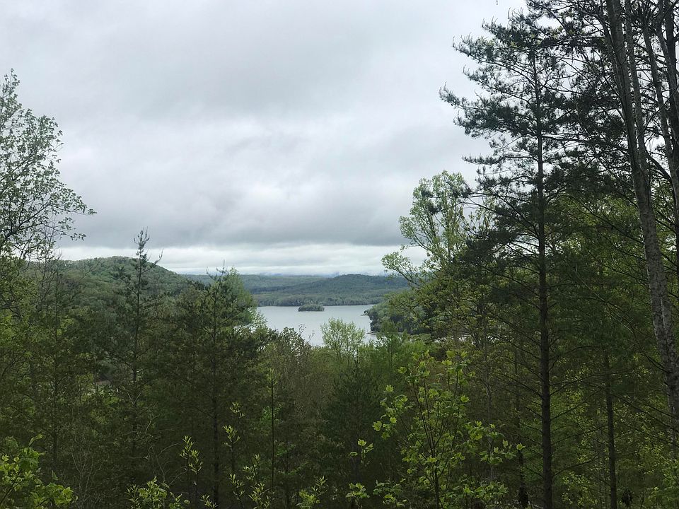 2nd image of Overlook Trl