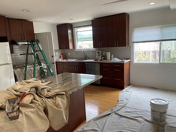 4th image of 3636 Solano Ave #2