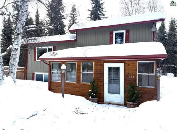 1151 Lake Dr, North Pole, AK 99705