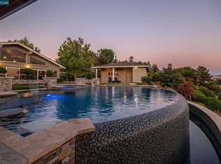 850 Ridge Dr, Concord, CA 94518