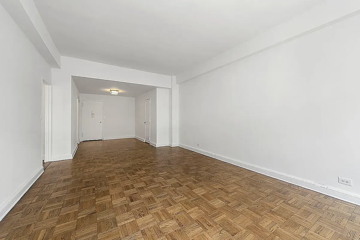 136 East 55th Street — Photo 3