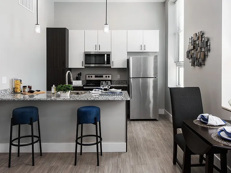 Residences at Delmar Divine — Photo 16