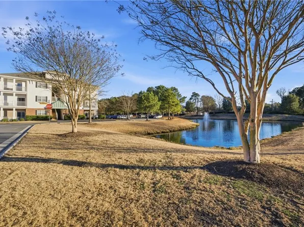 4316 Hillingdon Bnd #205, Chesapeake, VA 23321