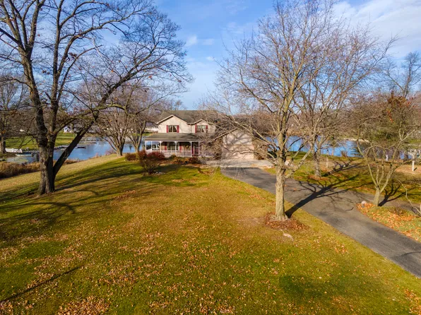 10501 N B Dr, Kendallville, IN 46755