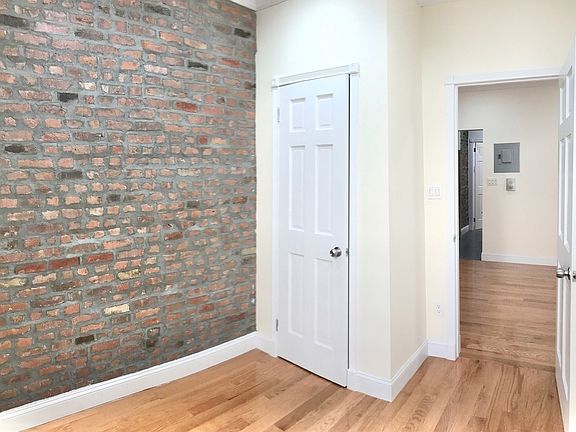 4th image of 332 E 15th St APT 1A