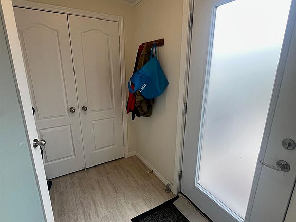 4th image of 269 Main St