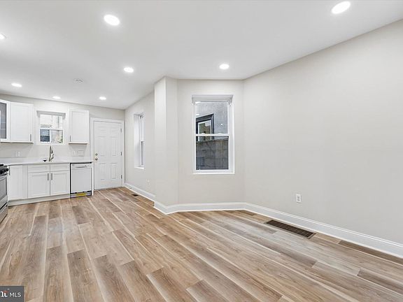 4th image of 1924 S 21st St