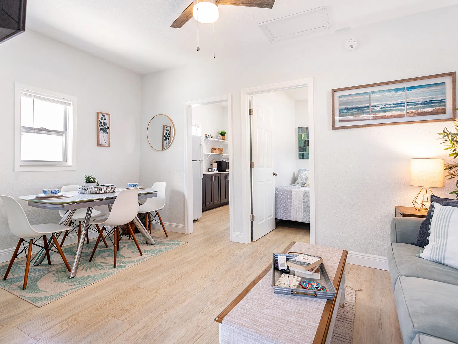 North St Pete Furnished For Rent Utilities Included — Photo 3