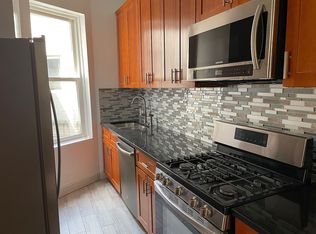 595 Crown St FLOOR 2, Brooklyn, NY 11213