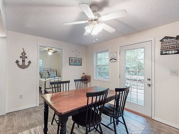 5th image of 832 Shine Ln