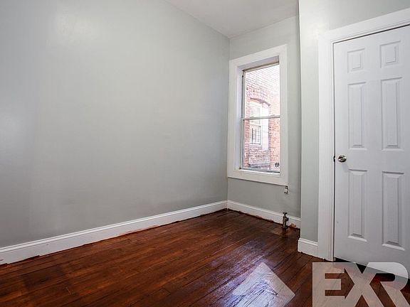 2nd image of 1839 Park Pl #3