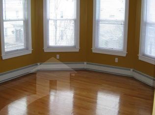372 Prospect St #2, Cambridge, MA 02139
