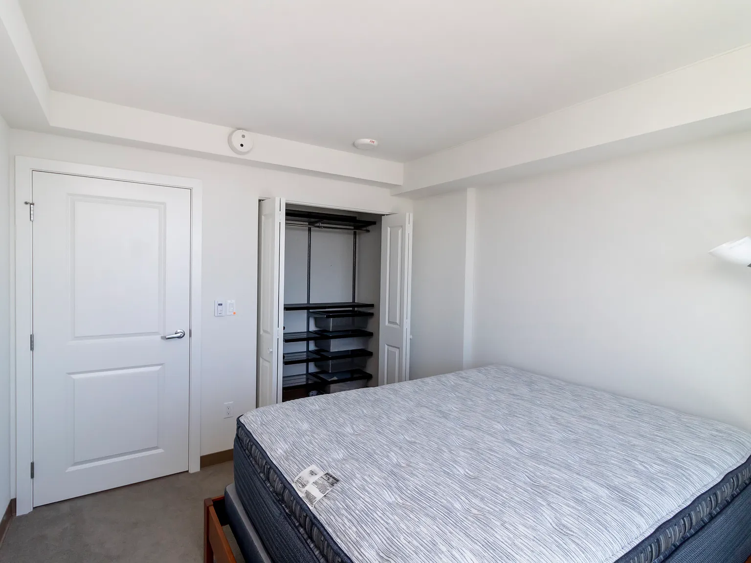 1 bed, 482 sqft, $2,700 — Photo 3