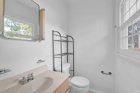 3519 E Morningside Dr — Photo 8