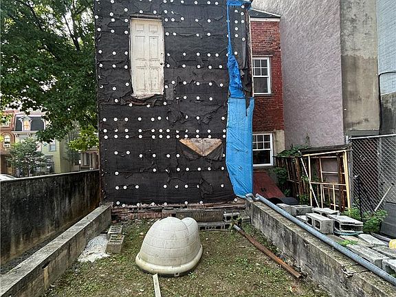 2nd image of 43 S 5th St