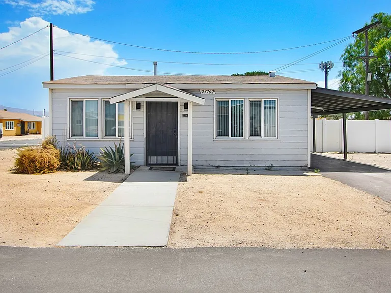 Moval Terrace Apartments — Photo 1