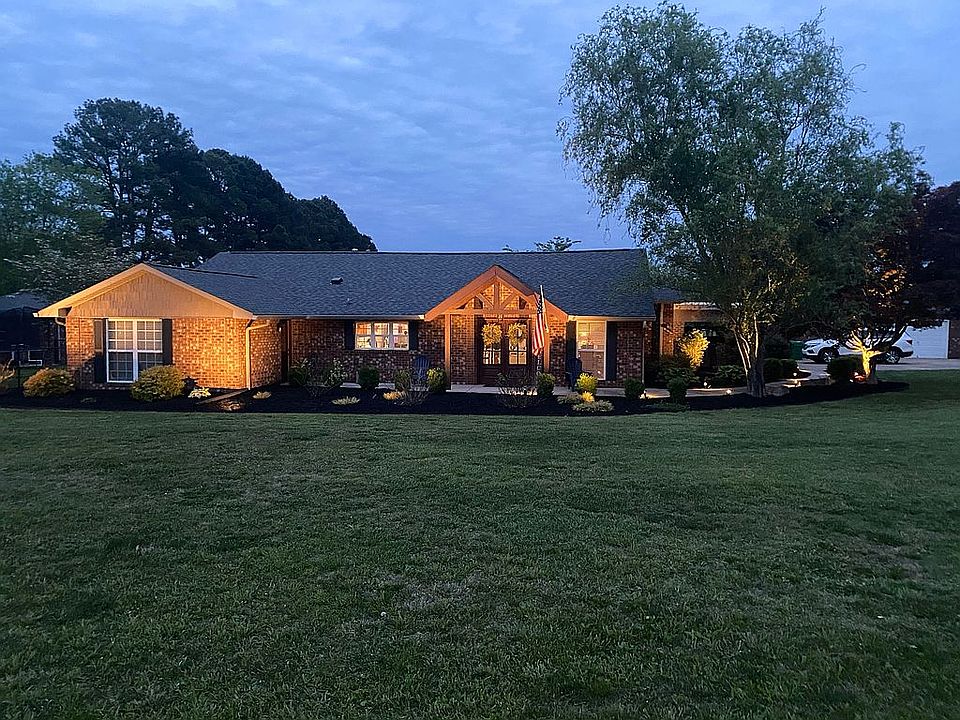 2nd image of 7904 Hixson Pike