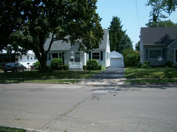 3225 Ellsworth Ave, Erie, PA 16508