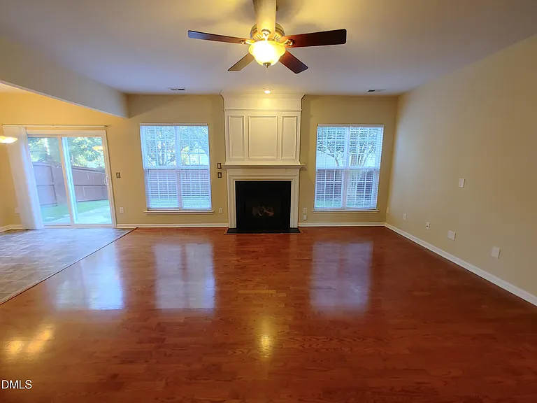 301 Millicent Way — Photo 3