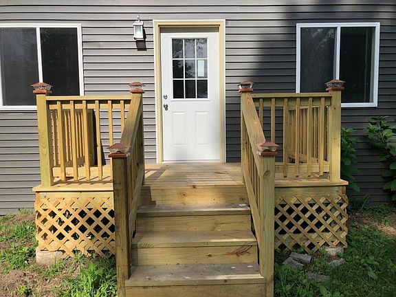 2nd image of 2888 Vanderburg St