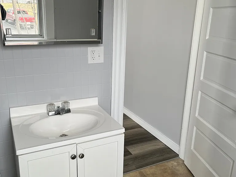 103 3rd St #2-R — Photo 6