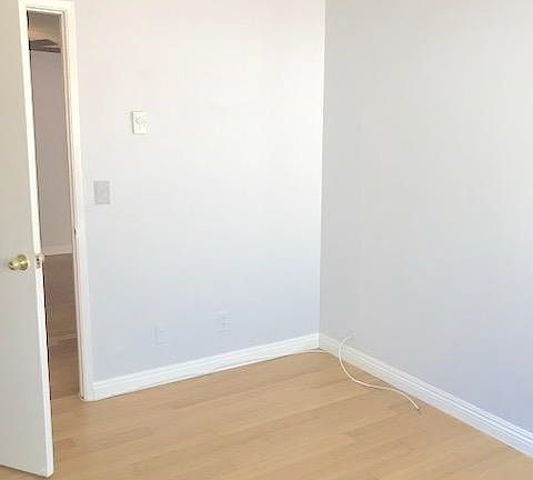 5th image of 920 N Stanley Ave APT 106