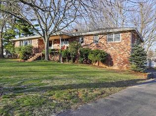 4 Overland Rd, East Brunswick, NJ 08816