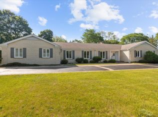 972 Castlegate Ct, Lake Forest, IL 60045