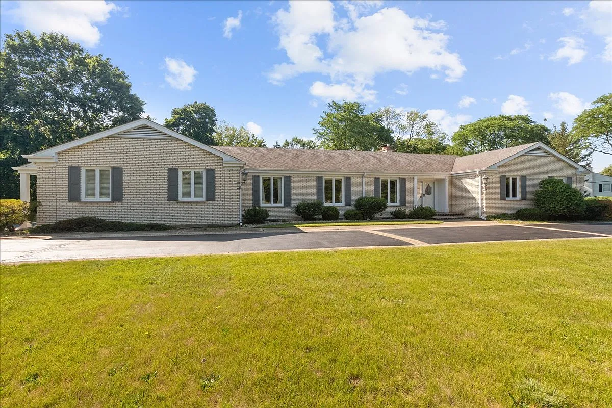 972 Castlegate Ct photo 1