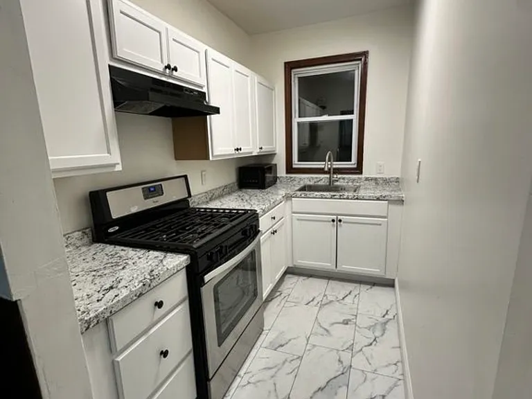 130 Church St #3 — Photo 11