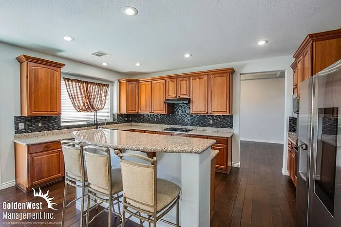11042 Gammila Dr — Photo 5